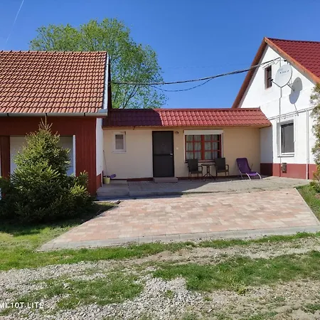 Rakoczi Vendeghaz Apartment Poroszlo Exterior photo