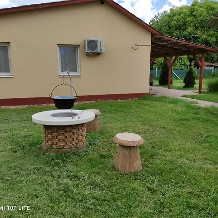 Rakoczi Vendeghaz Apartment Poroszlo Exterior photo