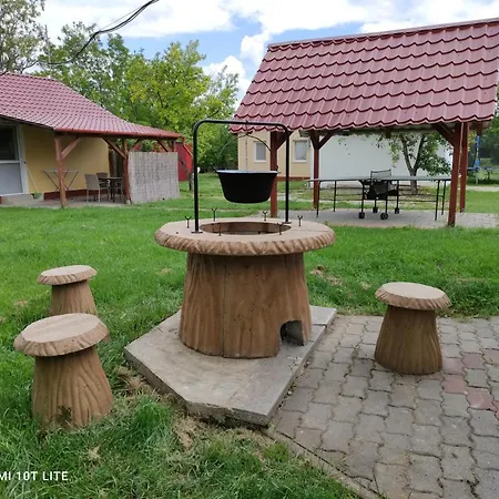 Rakoczi Vendeghaz Apartment Poroszlo Exterior photo